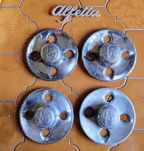 Borchie alfetta alfa romeo - alfetta, +